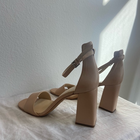 Vince Camuto Beige Tan Heels - Picture 5 of 6